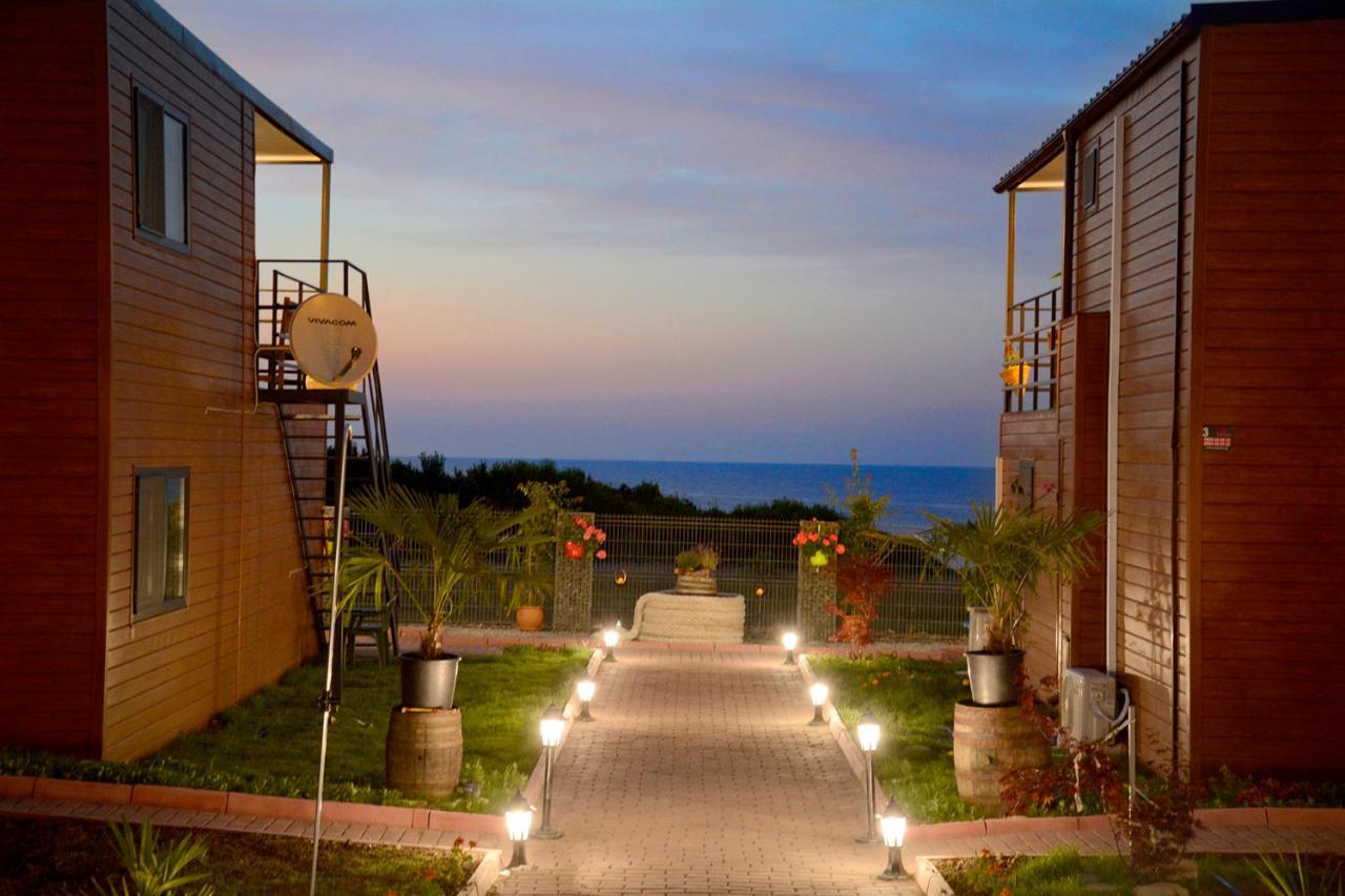 Къщички Поляните Hotel Sinemoretz Bagian luar foto