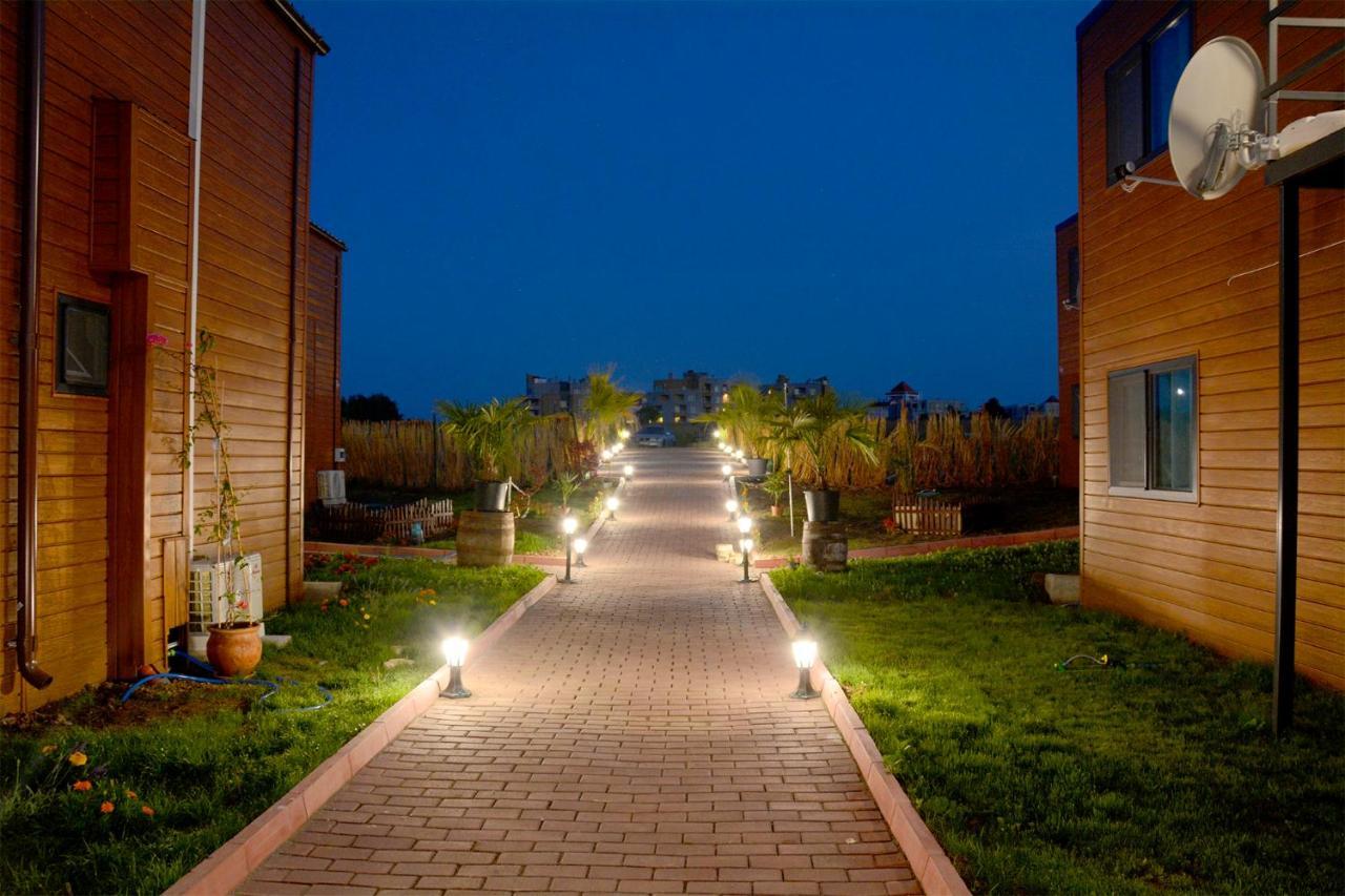 Къщички Поляните Hotel Sinemoretz Bagian luar foto